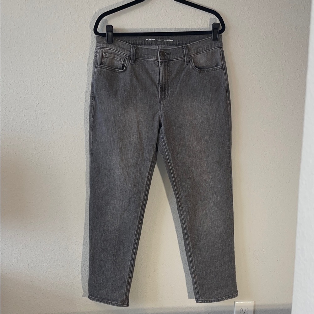 Old Navy Mid-Rise Wow Boyfriend Jeans